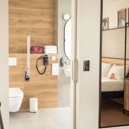 Hotel Ibis Antwerpen Centrum-2