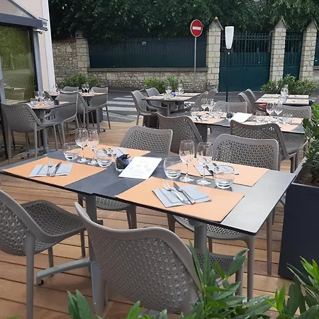 Kyriad Hotel Nevers Centre-2