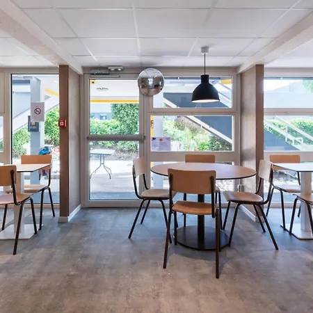 Premiere Classe Lyon Sud - Chasse Sur Rhône-2