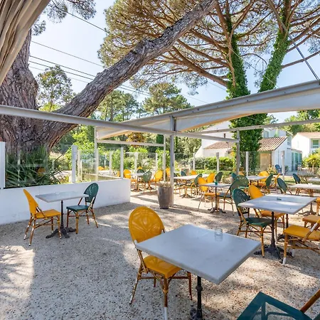 Le Parasol-2