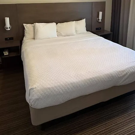 Country Inn & Suites By Radisson, Mason City, Ia-3