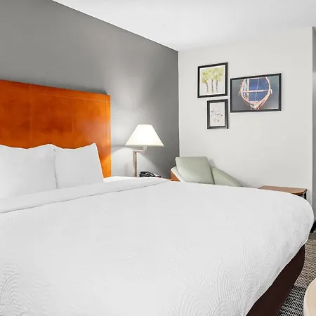 Country Inn & Suites By Radisson, Muskegon, Mi-2