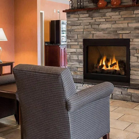Comfort Inn & Suites Lumberton Central I-95-3