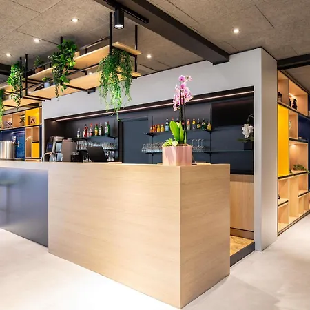 Ibis Paris Meudon Velizy-2