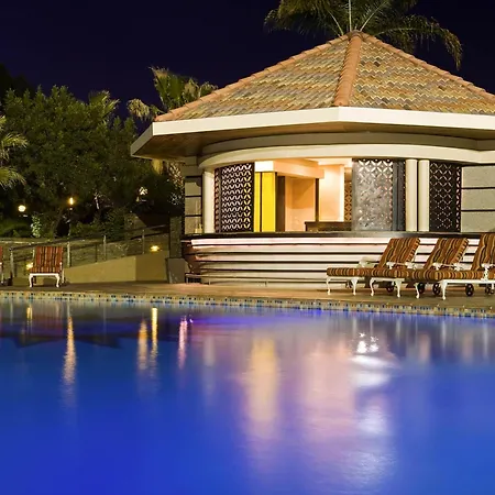 Safari Court Hotel-3