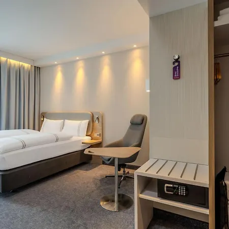 Premier Inn Göttingen-3
