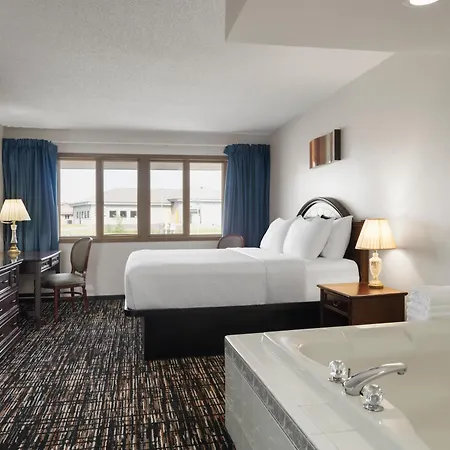 Avalon Hotel & Conference Center-3