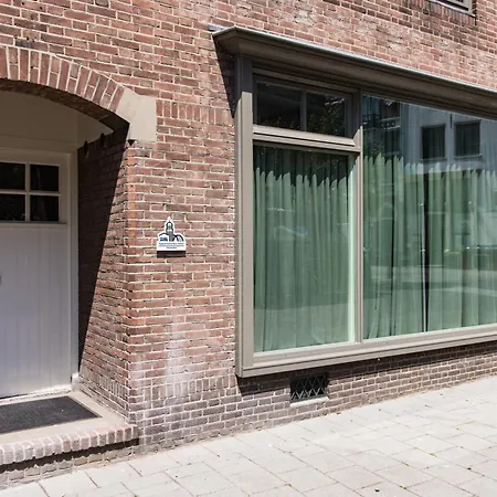 Stadshotel aan de IJssel in centrum Deventer-3