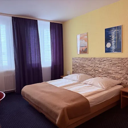 Hotel Stadt Hamburg am Fluss Saarbrücken-2