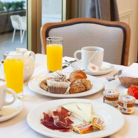 Lamaro Hotel-2