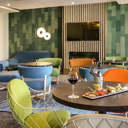 Mercure Cavaillon-2
