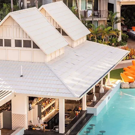 Novotel Cairns Oasis Resort-2