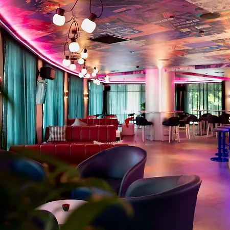 Ibis Styles Sydney Central-3