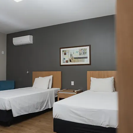 Comfort Suites Flamboyant Goiânia-2