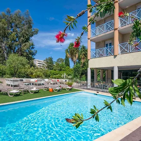 Ibis Hyeres Centre-2