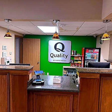 Quality Inn I-74 Batesville-2