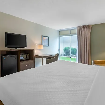 Quality Inn And Conference Center I-80 Grand Island-3