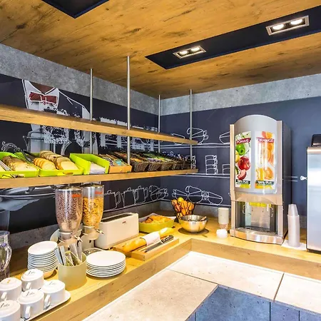 ibis Budget Pau Est-3