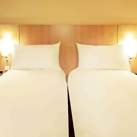 ibis Rambouillet-2