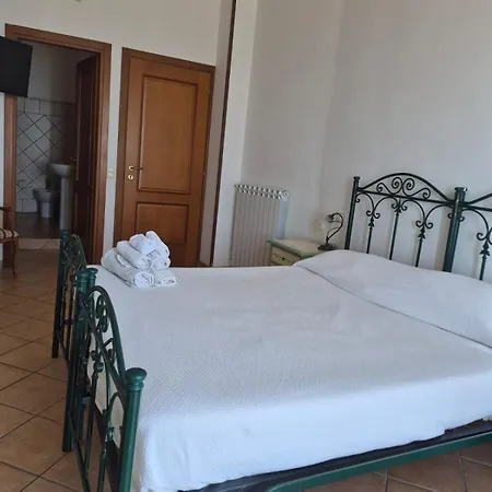 Villa Malandrino Guest House-2