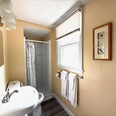 Crosswinds Motel-2