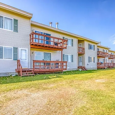 Lakefront Condo On The Golf Course With Sweeping Views And Beach Access-3