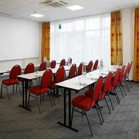 H+ Hotel Köln Brühl-3