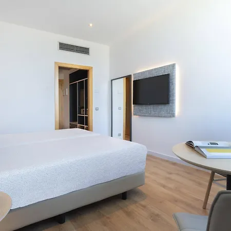 INNSiDE by Meliá Barcelona Aeropuerto-3