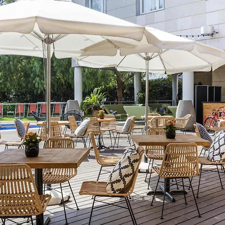 Novotel Barcelona Cornella-2