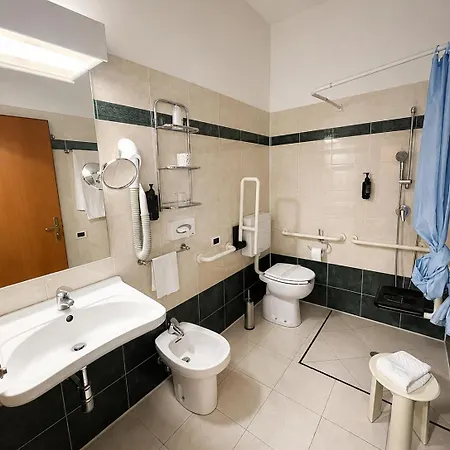 Hotel Italia-3