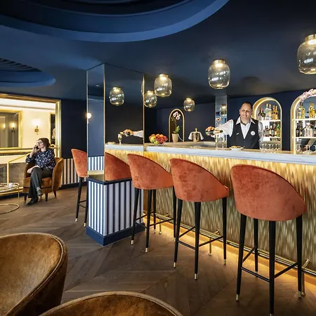 Mercure Versailles Parly 2-3