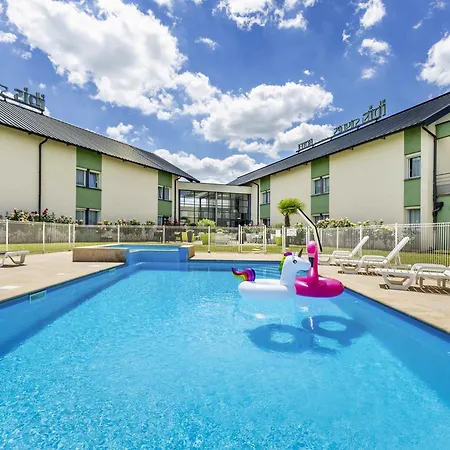Hôtel Ibis Styles Bourges - Piscine extérieure chauffée - Restaurants à proximité-3