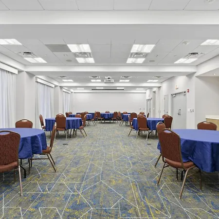 Hampton Inn And Suites Woodstock, Virginia-3