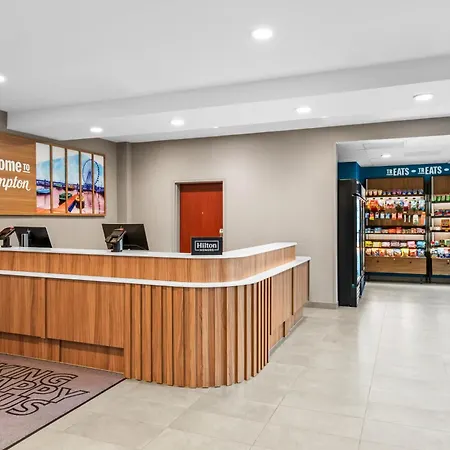 Hampton Inn & Suites National Harbor/Alexandria Area-3