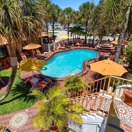 Blue Seas Courtyard-3