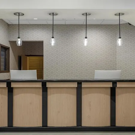 Best Western Plus Downtown Tacoma-2