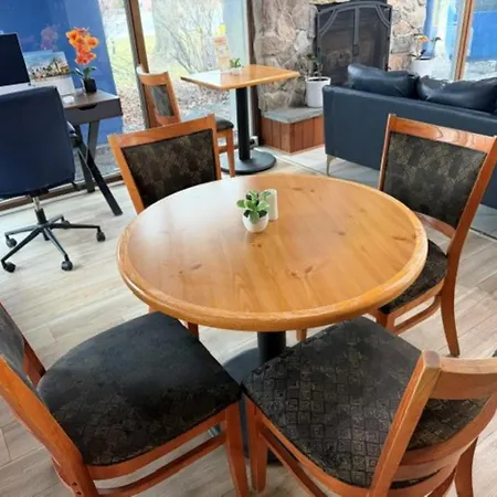 Days Inn By Wyndham Rutland/Killington Area-2