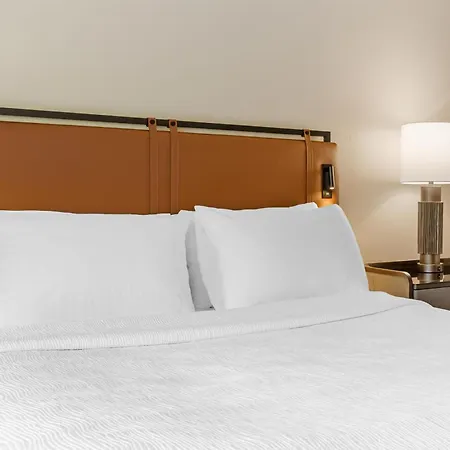 Best Western Plus Grantree Inn-3
