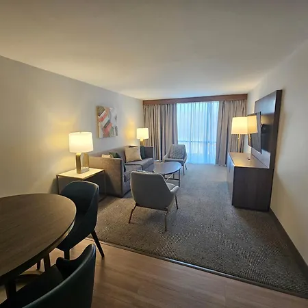 Holiday Inn Harrisburg I-81 Hershey Area By Ihg-3