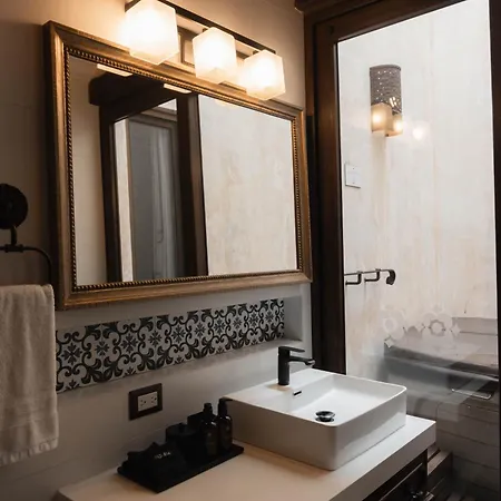Los Pasos Boutique Hotel & Spa-3
