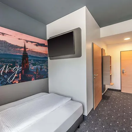 B&B Hotel Freiburg-Süd-3
