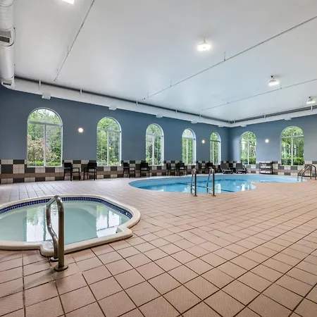Days Inn & Suites By Wyndham Thunder Bay-2