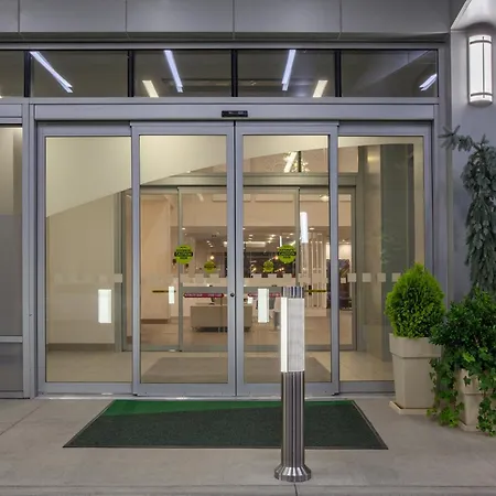 Holiday Inn Cleveland Clinic By Ihg-3