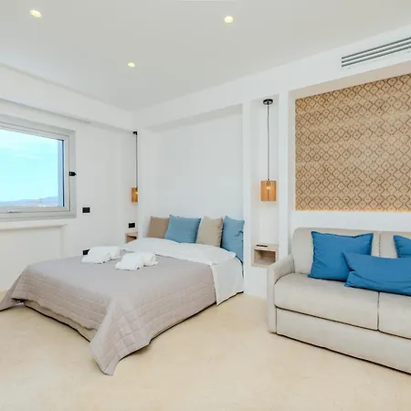 Antares Rooms And Suites-3