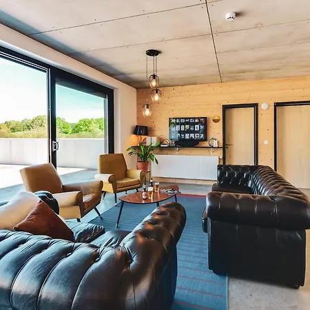 Daft Hotel & Glamping-2