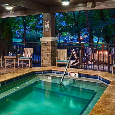 Hampton Inn Gatlinburg Historic Nature Trail, Tn-2