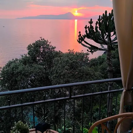 Judia Camere sul mare-2