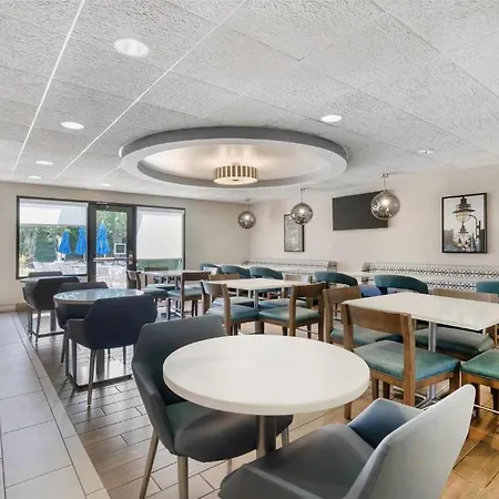 Best Western Plus Wilmington / Wrightsville Beach-2