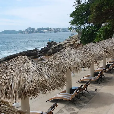 El Presidente Acapulco-3