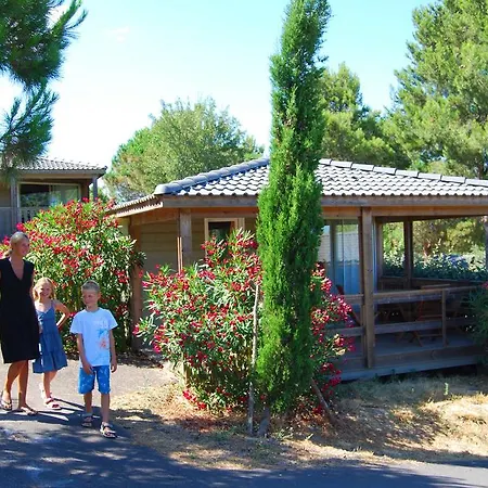 Lagrange Grand Bleu Vacances – Résidence Les Pescalunes-3
